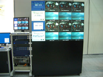 VAD-210、VAD-200 デモ展示(参考出品:3ch同時HDDキャプチャー装置との連動展示)